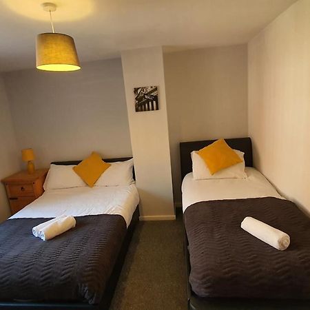 Contractors, City Centre, Parking, 3 Double Rooms, Netflix, Cosy! Coventry Extérieur photo