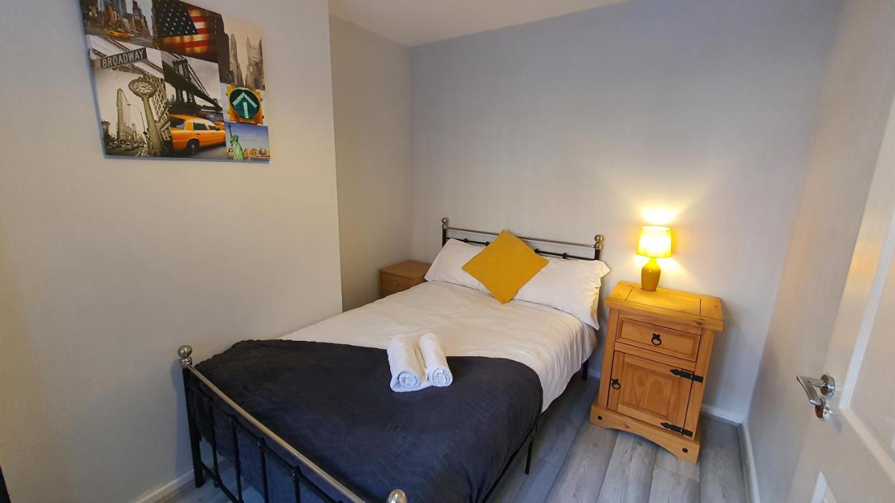Contractors, City Centre, Parking, 3 Double Rooms, Netflix, Cosy! Coventry Extérieur photo